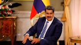 Maduro insta a tomar manzanilla al que se asuste por alerta de “baño de sangre” si pierde elecciones