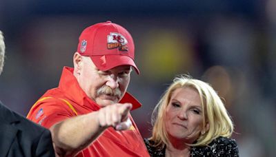 Chiefs’ Andy Reid encourages his players to do charitable work with each other