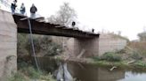 Inspeccionan construcción de puente ante presunta contaminación de río - El Diario - Bolivia