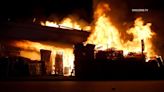 El gran incendio en Los Ángeles que cerró la Interestatal 10 fue causado intencionalmente, dice el gobernador de California