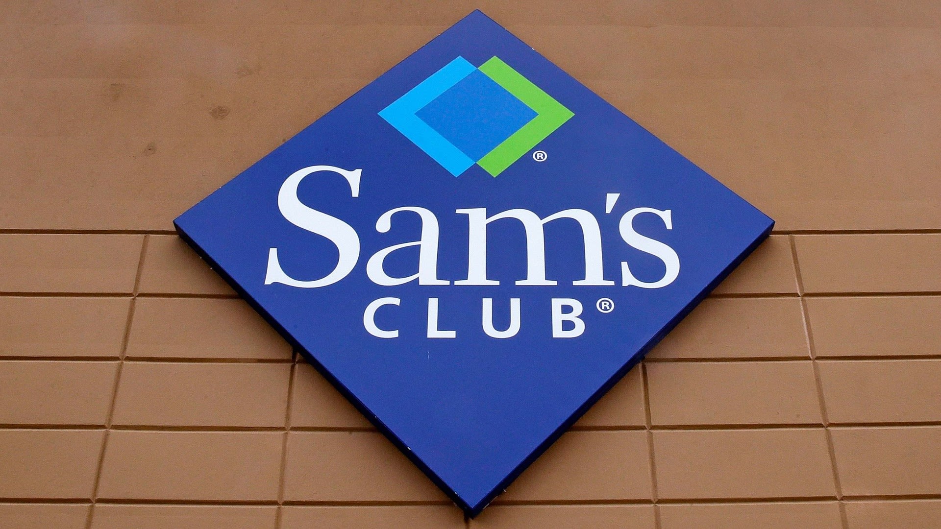 7 Best Items to Buy at Sam’s Club Now To Prepare for Summer