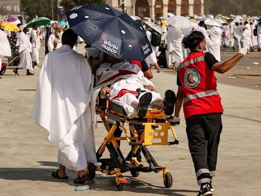 Arabie Saoudite : « J’ai vu des gens mourir d’épuisement »… Des pèlerins racontent l’horreur de la chaleur du Hajj