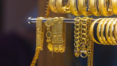 How much gold can you keep at home? Do you pay income tax on selling gold? Here are the rules