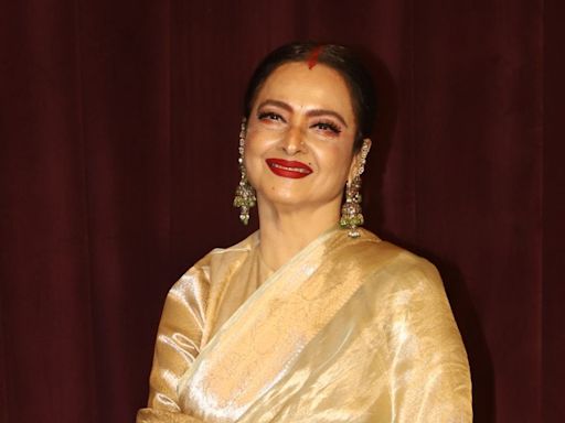 Why Does Rekha Apply Sindoor Even After Husband Mukesh Aggarwal's Death? Here's The REAL Reason - News18