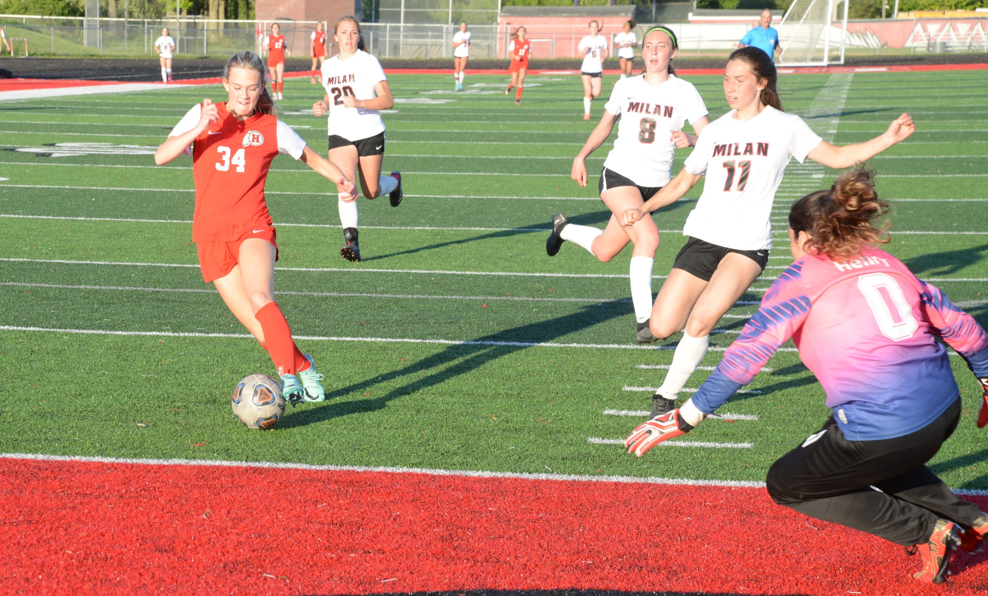 New Boston Huron opens league soccer tourney with impressive win