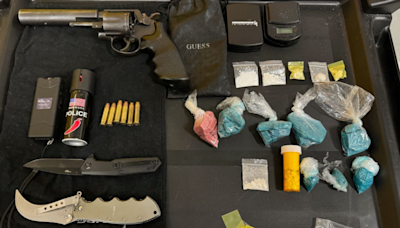 Loaded handgun, knives and drugs seized in Orillia traffic stop