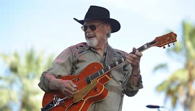 Duane Eddy, rock guitarist known for ‘Rebel Rouser,’ ‘Peter Gunn’ and ‘twang,’ dies at 86