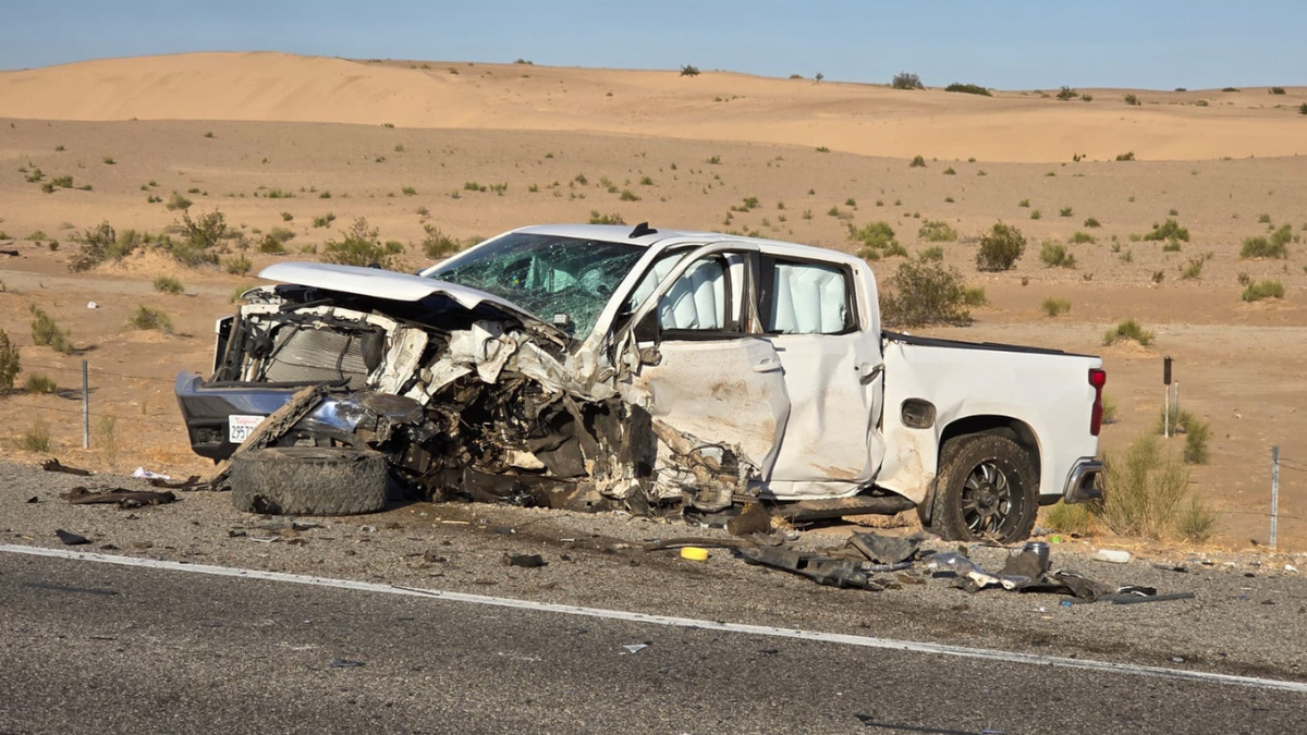 Car crash on Interstate 8 between Yuma and Imperial County - KYMA