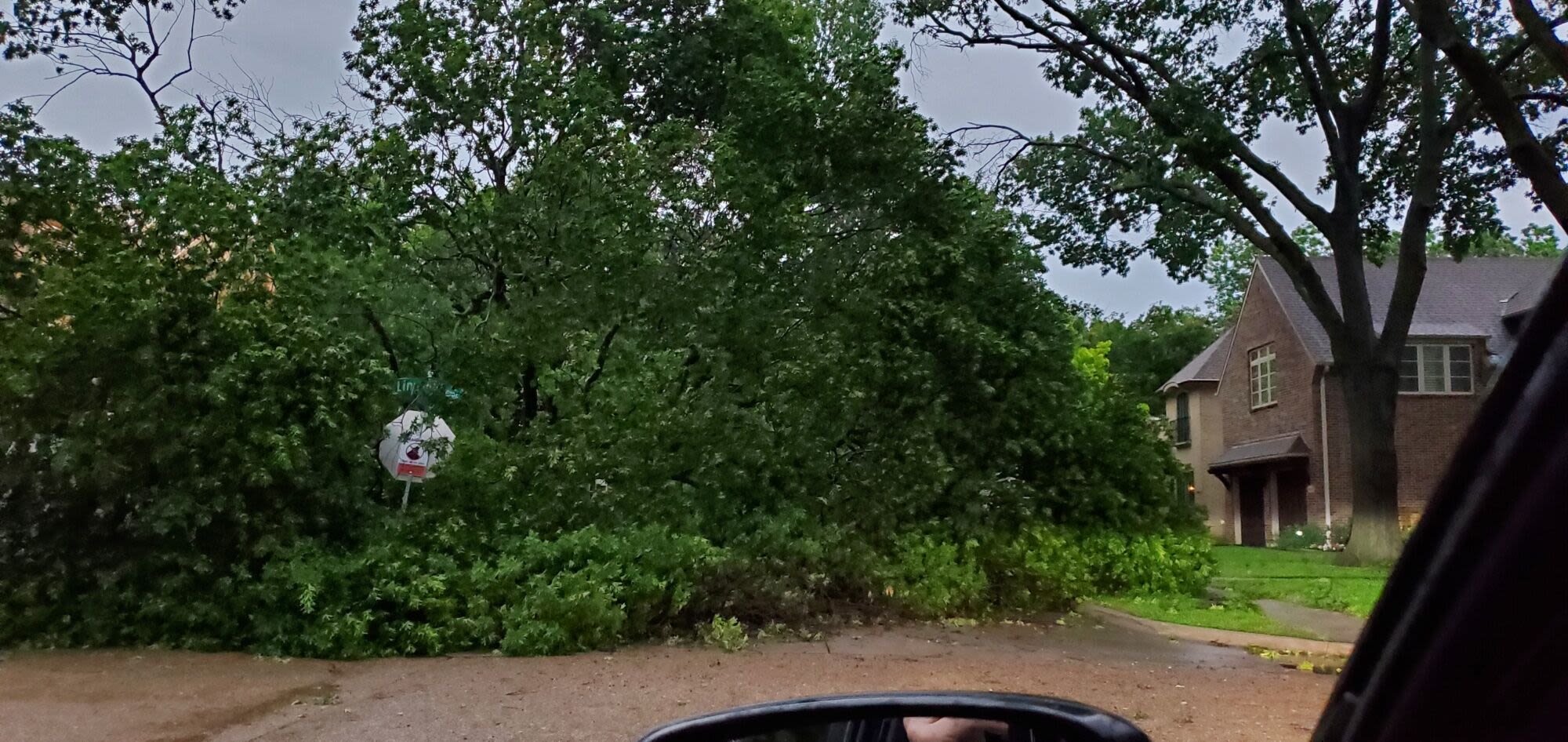 Texas Storms Cut Power to 1 Million, Some Outages to Last Days