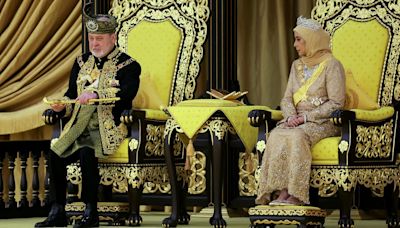 New King of Malaysia is crowned in spectacular ceremony