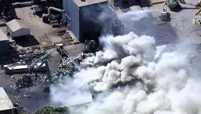 Multiple fire crews battling recycling plant fire in Redwood City – KION546