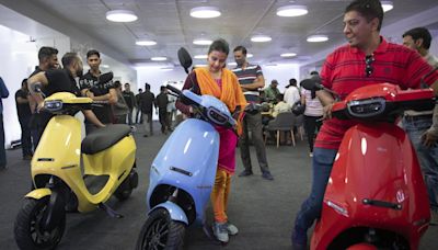 Honda’s Two-Wheel Indian Rivals Leave It In The Dust