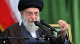 Jamenei pide al Parlamento iraní que colabore con la nueva administración del presidente electo Pezeshkian