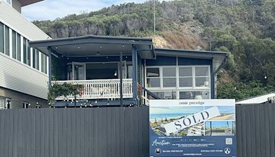 Baz Luhrmann and Catherine Martin's Gold Coast shack sells for $5.72m