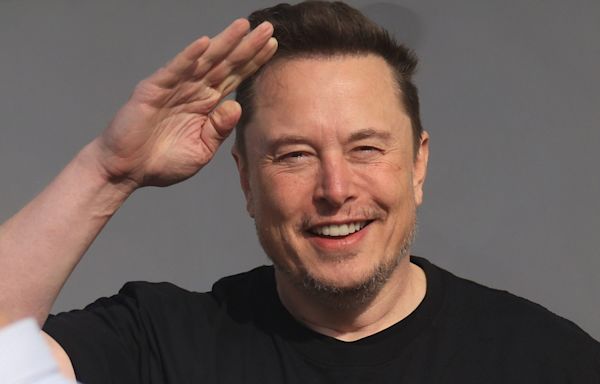 Tesla’s Elon Musk speeds past Mark Zuckerberg on the billionaires list after Meta stock plummets on its cash-sucking AI plans