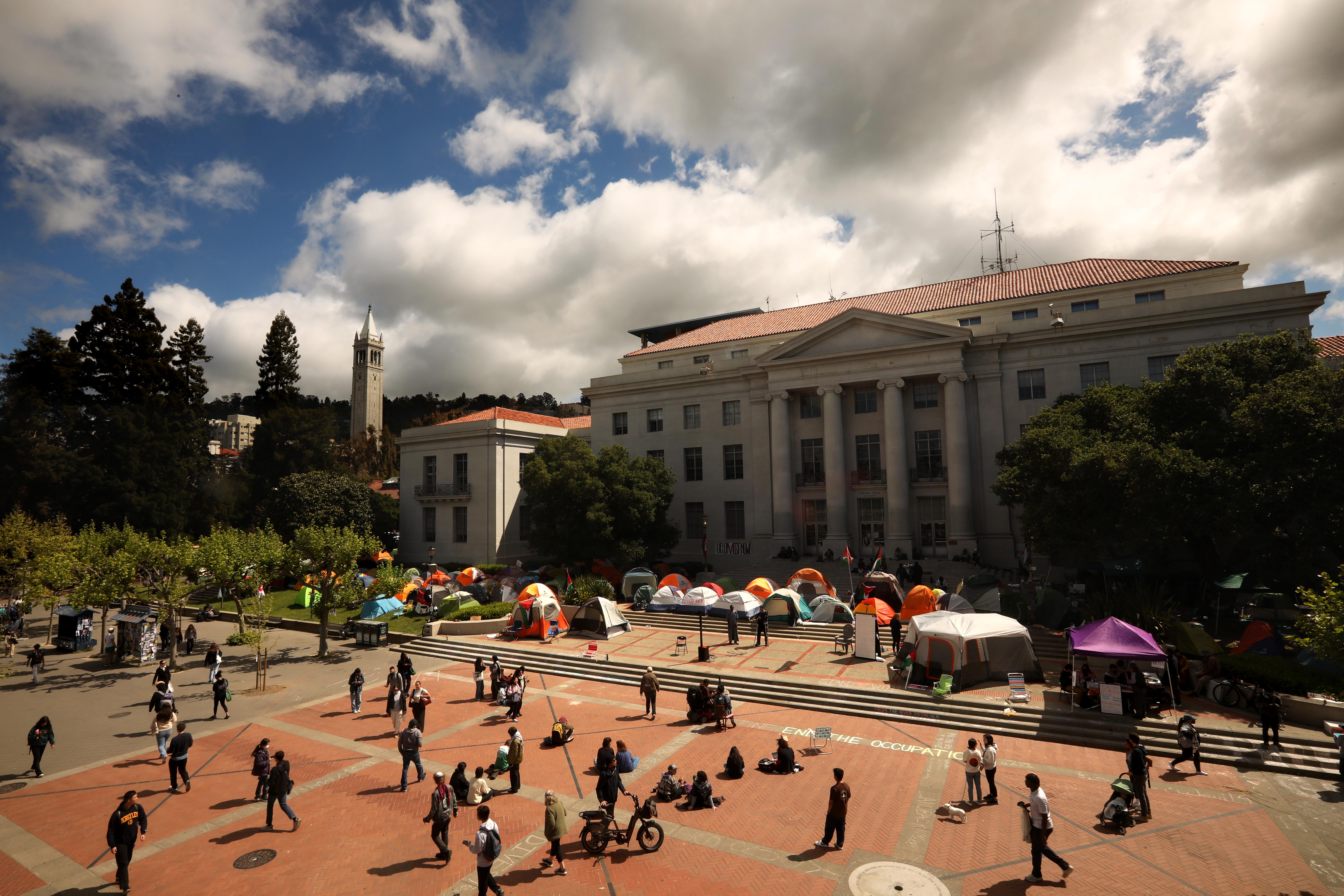 'Hey hey, ho ho, the occupation has got to go!' Chants ring out from crowd during UC Berkeley commencement