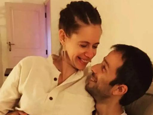 Kalki Koechlin opens up about experimenting with polyamory and the complexities of dating multiple people simultaneously: 'Monogamy is a choice' - Times of India