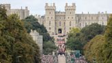 Cerca de 250.000 compareceram ao velório da rainha; período de luto nacional chega ao fim