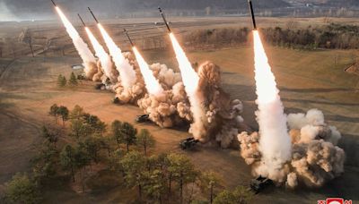 Corea del Sur alerta que Norcorea prepara ataques contra sus embajadas