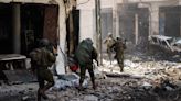 Al menos 25 muertos palestinos en ataques israelíes en el centro de la Franja de Gaza