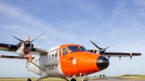 Vuelos baratos: una aerolínea estatal lleva pasajeros a dos destinos de la costa atlántica en aviones de la Fuerza Aérea