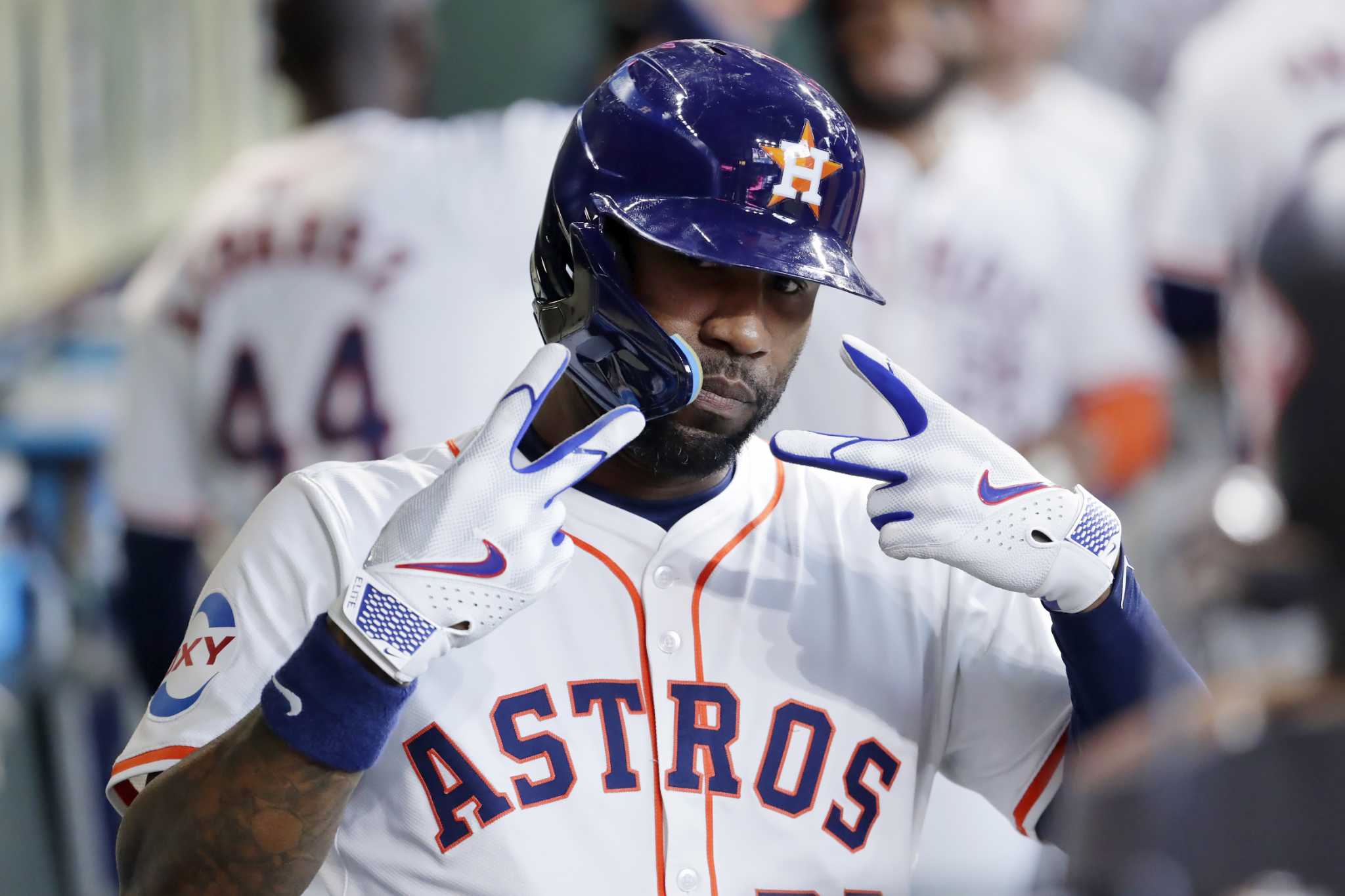 Heyward homers, Singleton has 3 hits to help Astros avoid sweep and beat A's 6-3