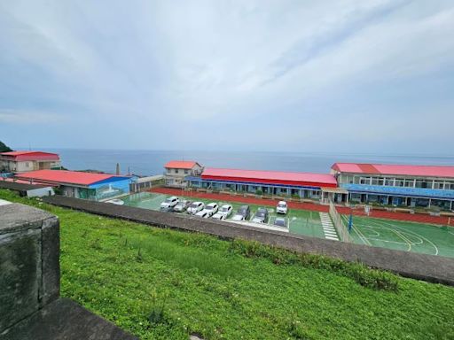 漫遊鼻頭漁港 走步道看山海美景 港邊餐廳大啖當季海鮮美食 | 蕃新聞