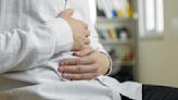 Dealing with ulcerative colitis? Doctor shares tips to help manage symptoms.