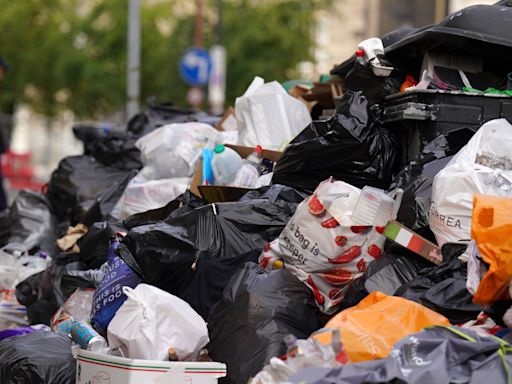 Rubbish will pile up without improved pay offer, union warns