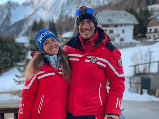 Muere campeón mundial de esquí con su novia al "caer al vacío" durante escalada: Los encontraron "entrelazados, como en un abrazo final"