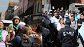 Despenalización del aborto en Puebla confronta a manifestantes en Congreso Local