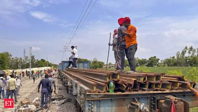 Gonda accident: Joint probe blames improper fastening of track; Railways calls it premature - The Economic Times