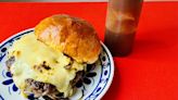Opinião - Receitas do Marcão: No Dia do Hambúrguer, uma especialidade lotada de cebola