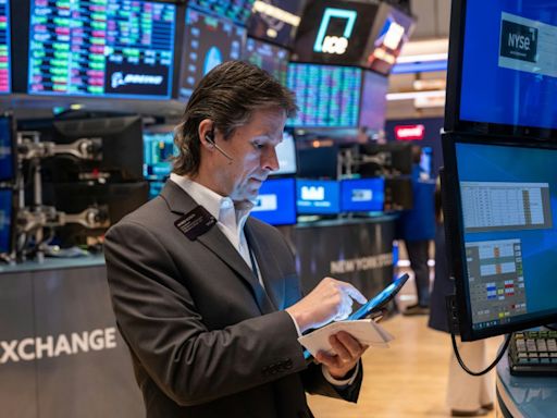 Después de 5 meses de ganancias, Wall Street cierra abril en baja