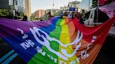 Milhares de pessoas celebram o Dia do Orgulho LGBTQIA+ em Seul