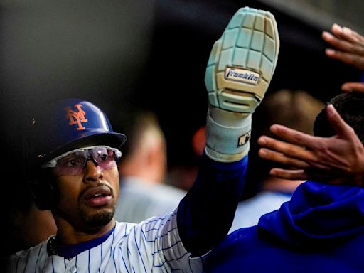 Mets SS Lindor exits after 2 innings due to flu-like symptoms