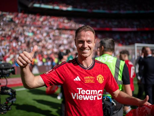 Jonny Evans 'delighted' as Manchester United hand veteran a new contract