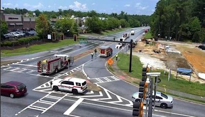 William Few Parkway between Washington Rd, Riverwood Parkway closed due to gas leak