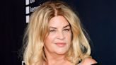 Kirstie Alley fans line up to buy her DWTS outfits and scripts at estate sale