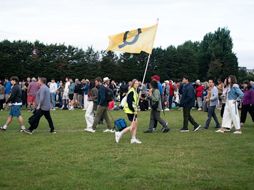 Murray fans queue for days to see what could be tennis star’s last Wimbledon