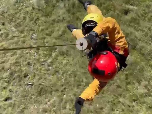 美籍男子獨攀雪山扭傷腳 中市消防及空勤地空同時救援