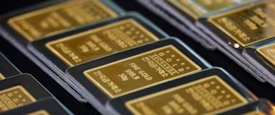 Gold rises on Fed rate cut hopes, Middle East tensions