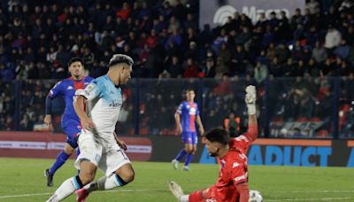 Racing: la colosal definición de Maxi Salas en la goleada ante Tigre por 4-0 por la Liga Profesional