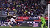 Santiago Castro convirtió su primer gol en Bologna