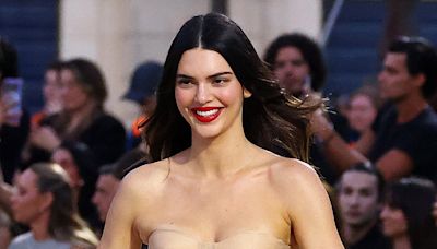 Kendall Jenner Makes Controversial Fashion Choice During Louvre Visit