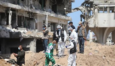 El hallazgo de 80 cadáveres en Al Shifa eleva a 520 los cuerpos encontrados en fosas comunes de Gaza