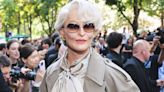 Alexis Stone rompe las redes con un 'look' con el que luce idéntico a Miranda Priestly de 'El Diablo Viste a la moda'