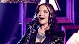 2023 CMA Awards: Ashley McBryde leaves a 'Light On In The Kitchen' in powerful performance