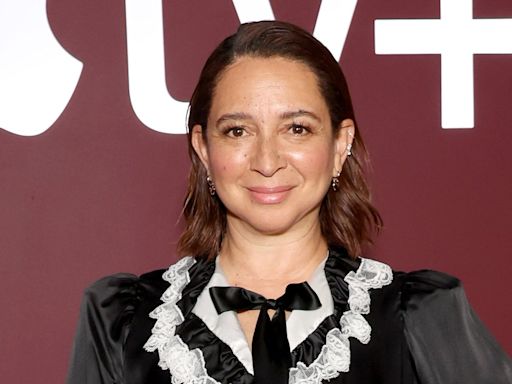 Maya Rudolph Leaves 'Saturday Night Live' Closet to Host Show