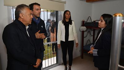 Alfredo Cornejo inauguró el primer hogar de los 12 que anunció el 1 de Mayo en la Asamblea Legislativa